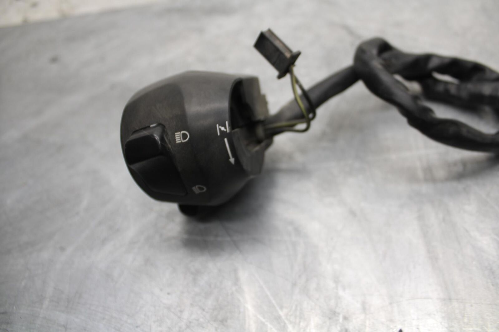 1998 Suzuki TL1000S LEFT CLIP ON HANDLE HORN SIGNALS SWITCH  BB508
