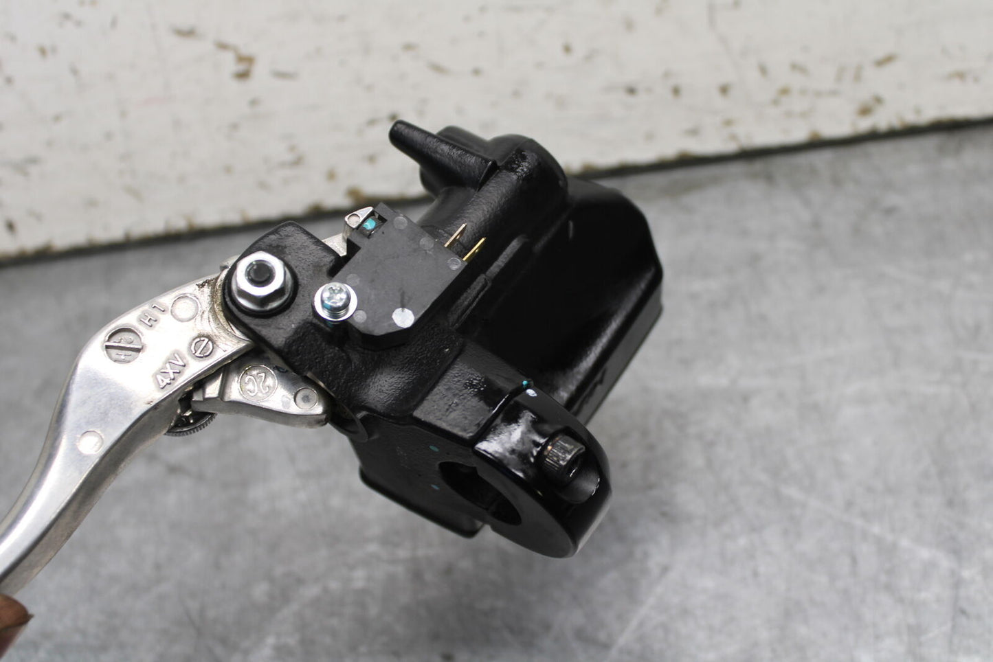 18-24 KAWASAKI NINJA 650 FRONT BRAKE MASTER CYLINDER w/ LEVER BB725