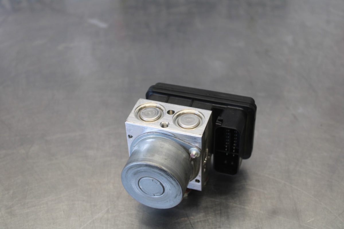 24 APRILIA TUONO V4 1100 FACTORY ABS ABS PUMP UNIT MODULE BB887