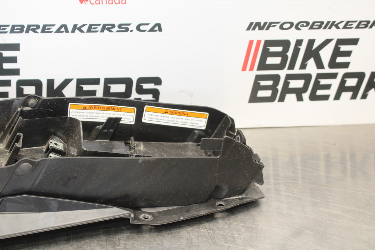 23-24 YAMAHA MT-07 REAR BACK TAIL UNDERTAIL BATTERY TRAY PLASTIC BB194