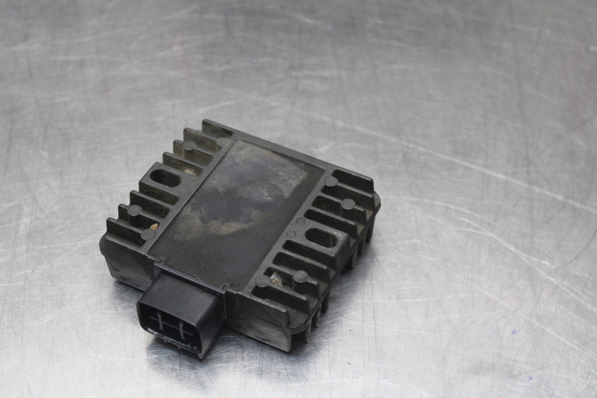 06 KAWASAKI VULCAN 900 RECTIFIER VOLTAGE REGULATOR BB799
