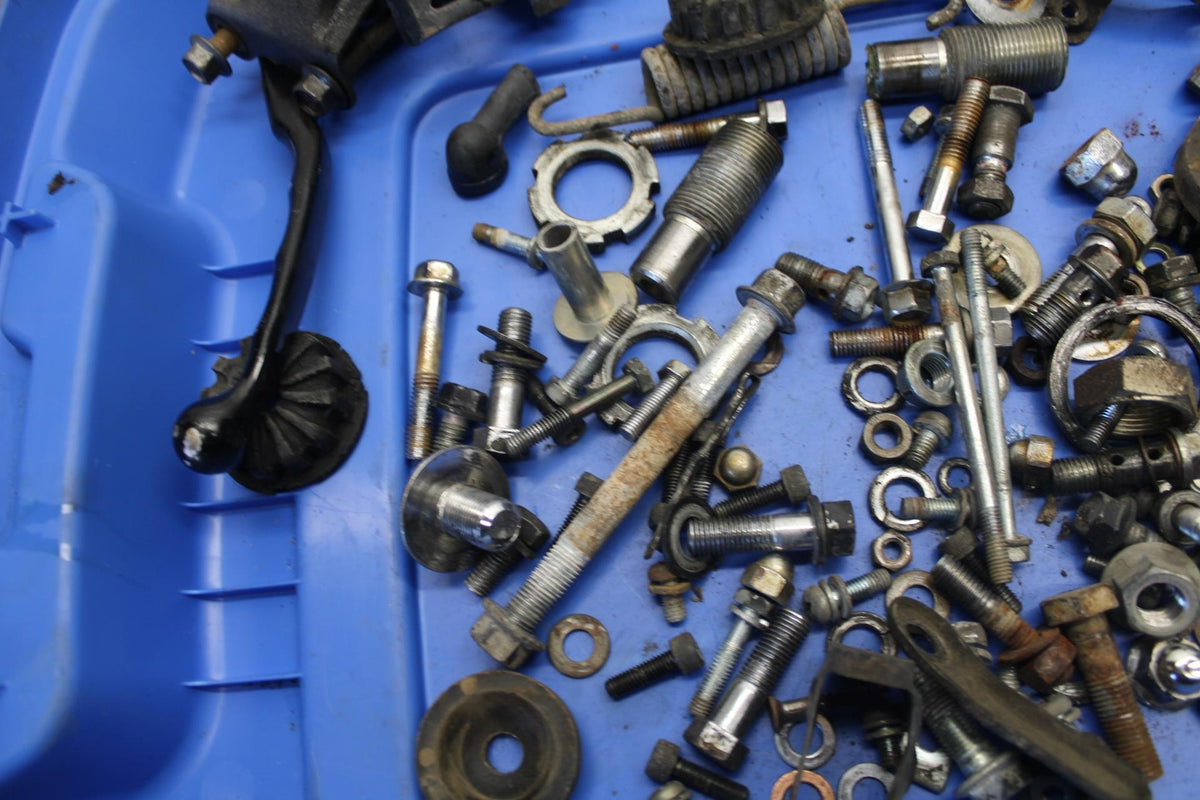 1979 Yamaha XS1100S Special LEFTOVER MOUNTING BOLTS HARDWARE SCREWS BB510