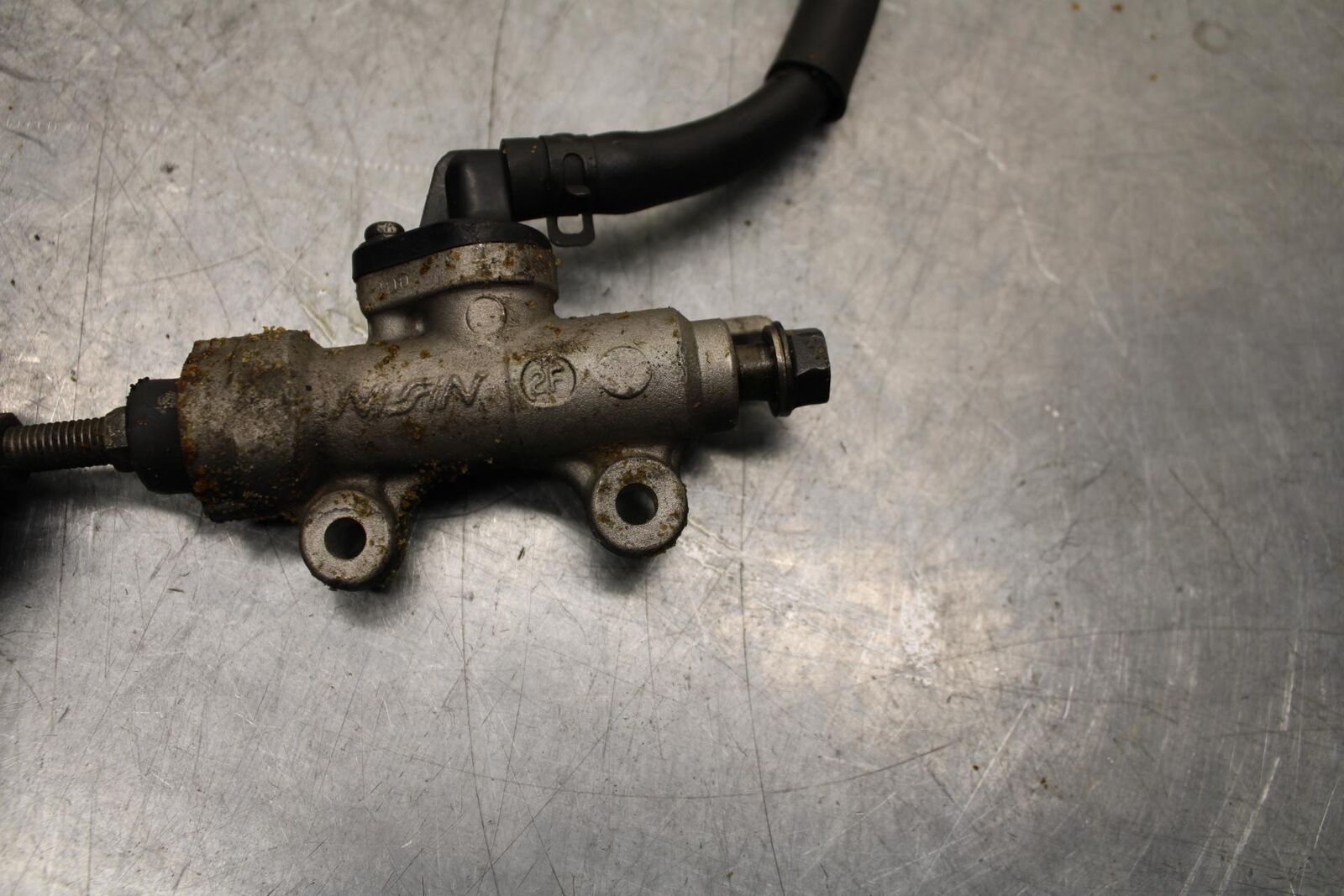 1992 Honda CBR900RR REAR BACK BRAKE MASTER CYLINDER W RESERVOIR BB63