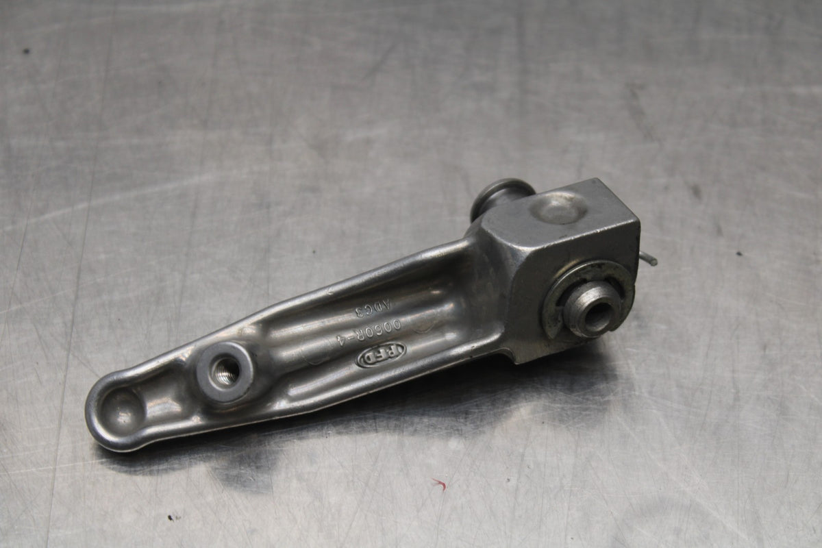 07-08 KAWASAKI NINJA ZX6R RIGHT FRONT FOOT REST PEG STEP BB199