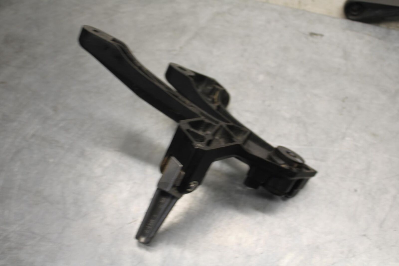 2012 Kawasaki Ninja ZX14R ZX1400E RIGHT LEFT REARSETS  DRIVER FOOT PEGS  BB60