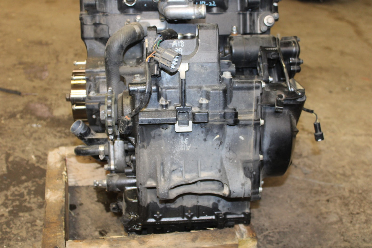 08 KAWASAKI NINJA ZX10R ENGINE MOTOR BB201