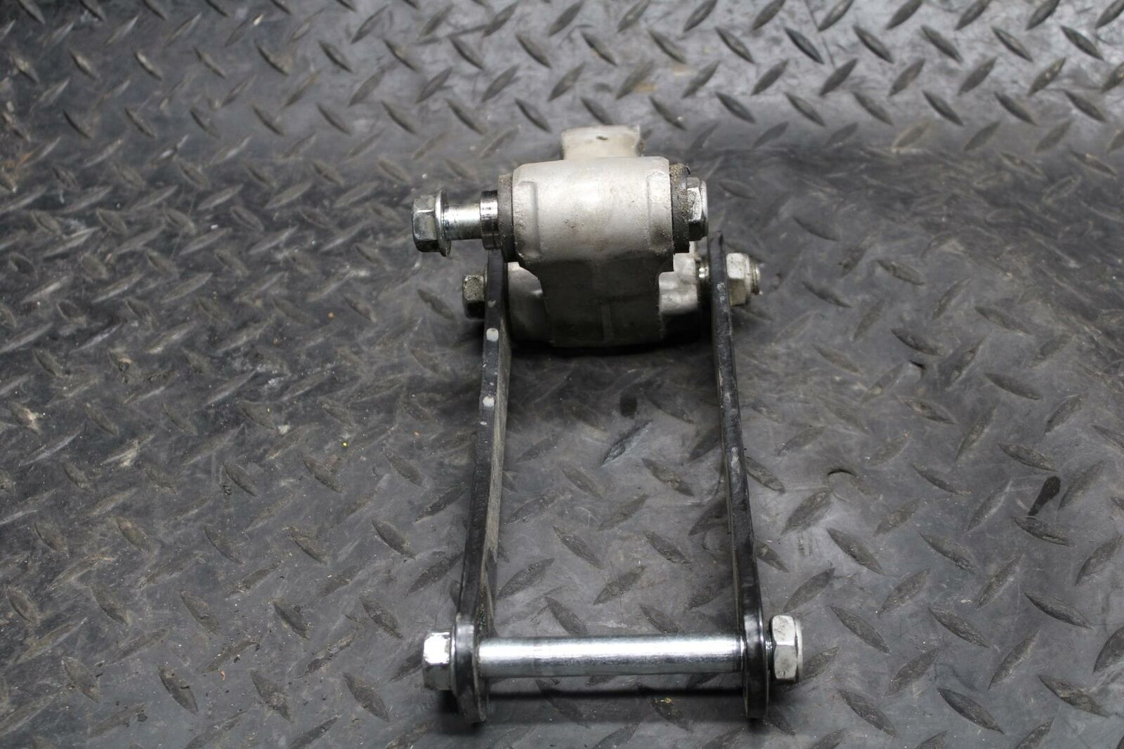 17 KAWASAKI NINJA 300 REAR DOGBONE SHOCK LINKAGE LINK BB215