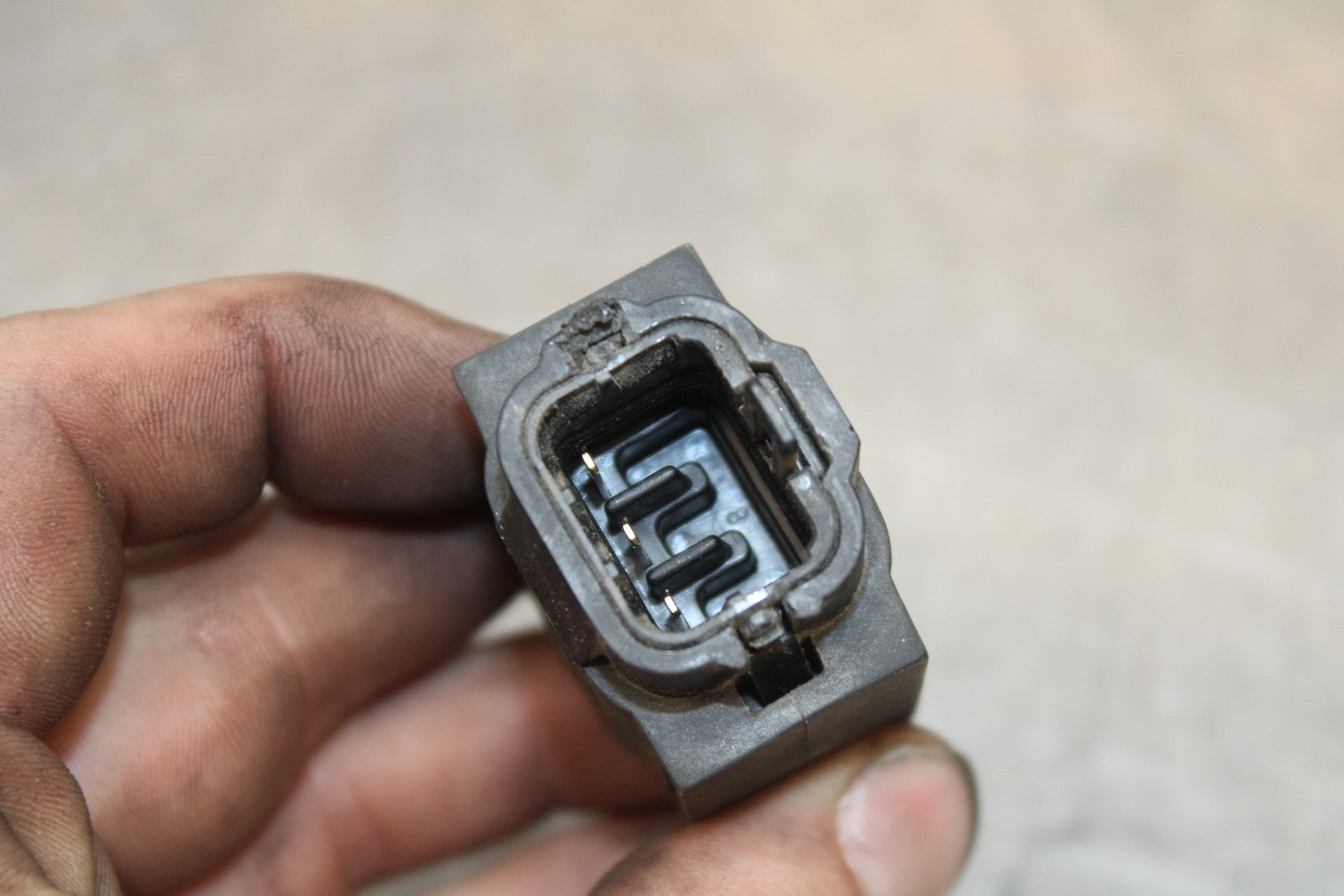 06-07 SUZUKI GSXR 600 TIP OVER BANK ANGLE CRASH SENSOR SWITCH  BB170