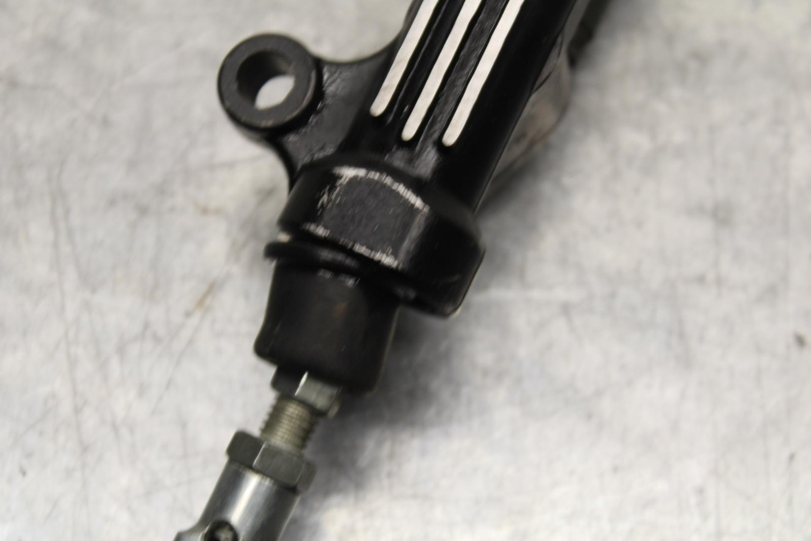 2003 Yamaha Vmax 1200 VMX1200 REAR BRAKE MASTER CYLINDER W RESERVOIR BB563