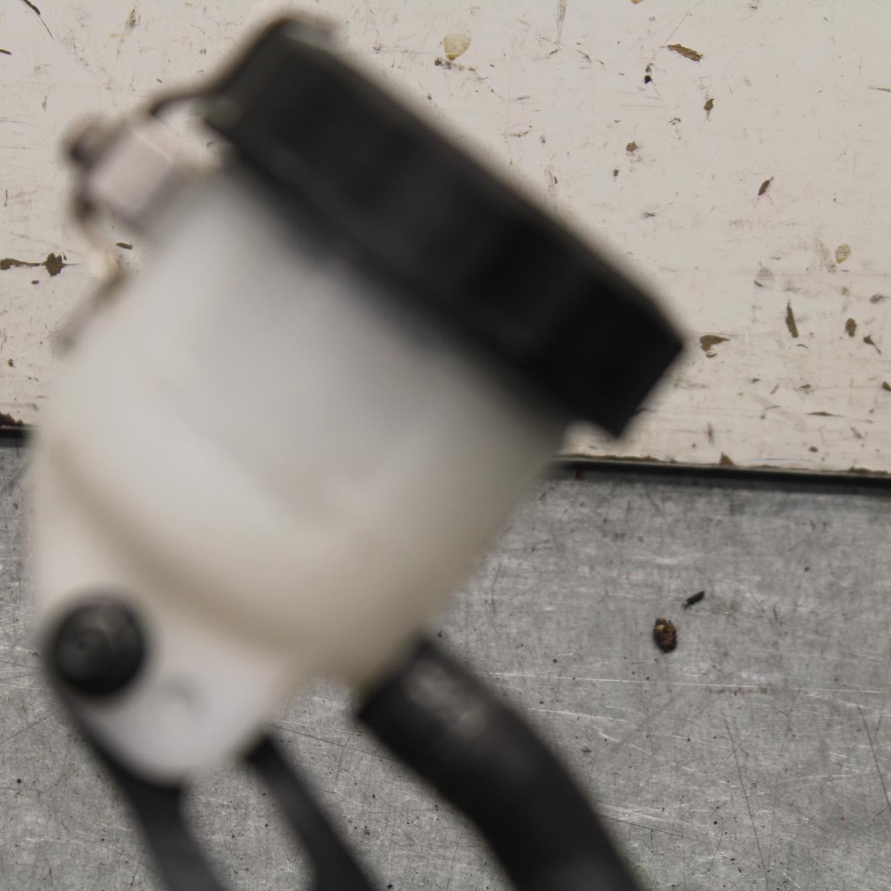 21 KAWASAKI NINJA ZX6R FRONT BRAKE MASTER CYLINDER w/ PAZZO LEVER BB647