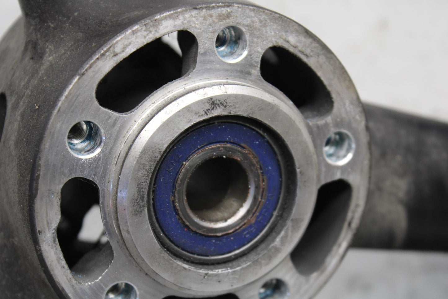 1997 Suzuki Bandit 1200 GSF1200S FRONT WHEEL BB559