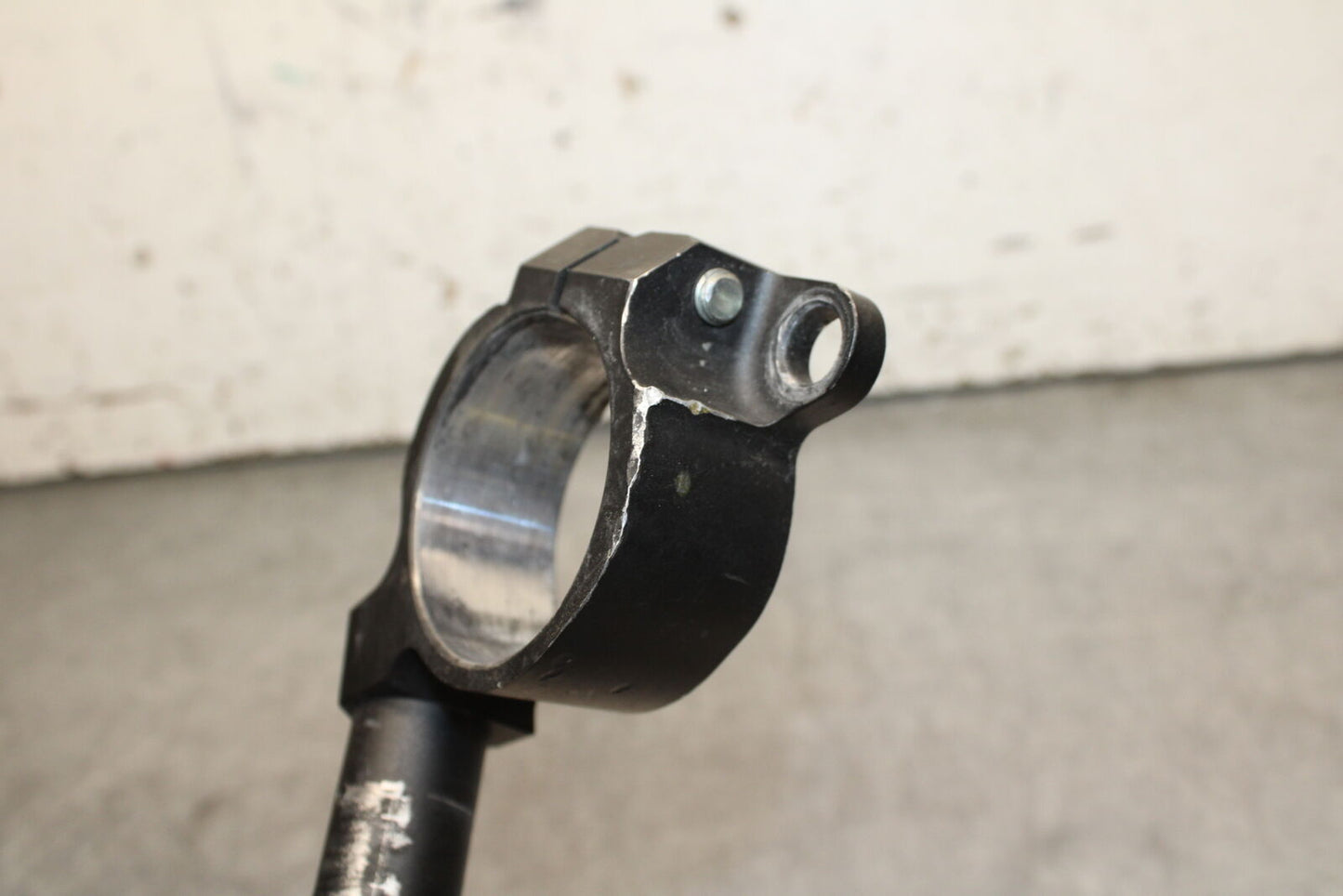 13-17 KAWASAKI NINJA ZX6R ZX636E RIGHT CLIP ON HANDLEBAR BB735