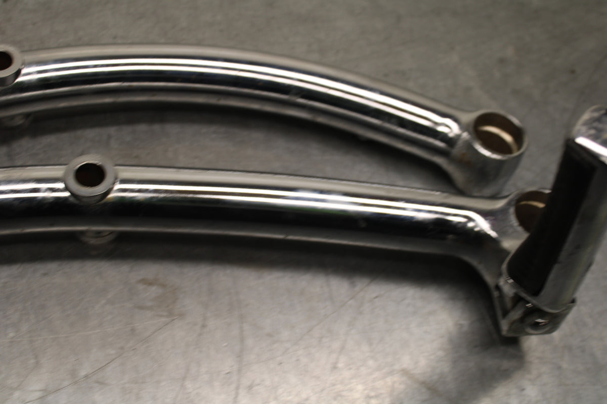 87-03 SUZUKI INTRUDER 1400 VS1400GLP REAR STRUT BACK PEG SET PAIR BB752