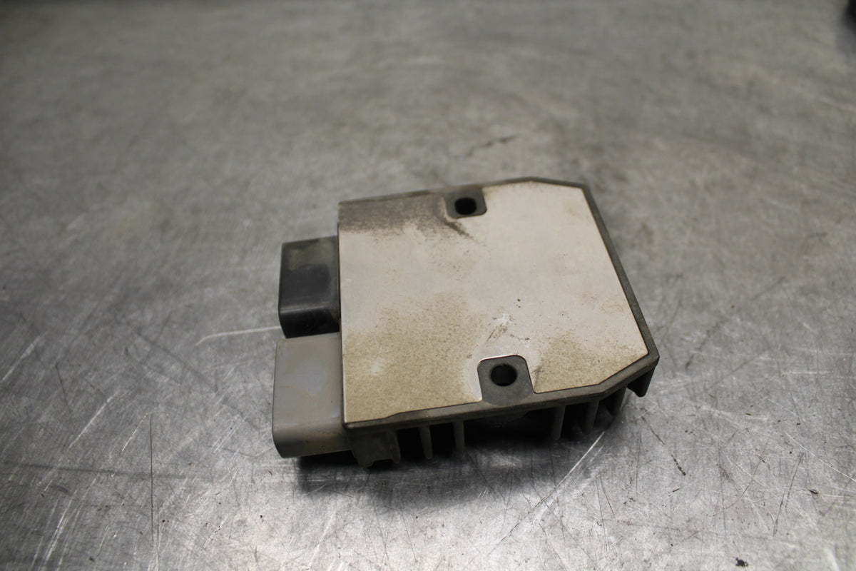 14-15 YAMAHA V STAR 1300 XVS1300CT TOURER RECTIFIER VOLTAGE REGULATOR BB722