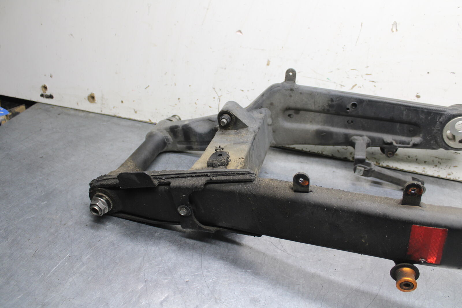 12-13 KAWASAKI Z1000 REAR SWINGARM BACK SUSPENSION SWING ARM BB743