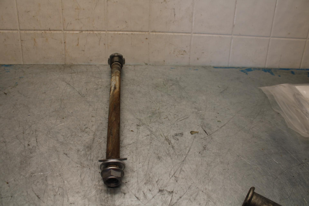 07-08 YAMAHA YZF R1 REAR BACK SWINGARM BOLT SUSPENSION PIVOT AXLE BB425
