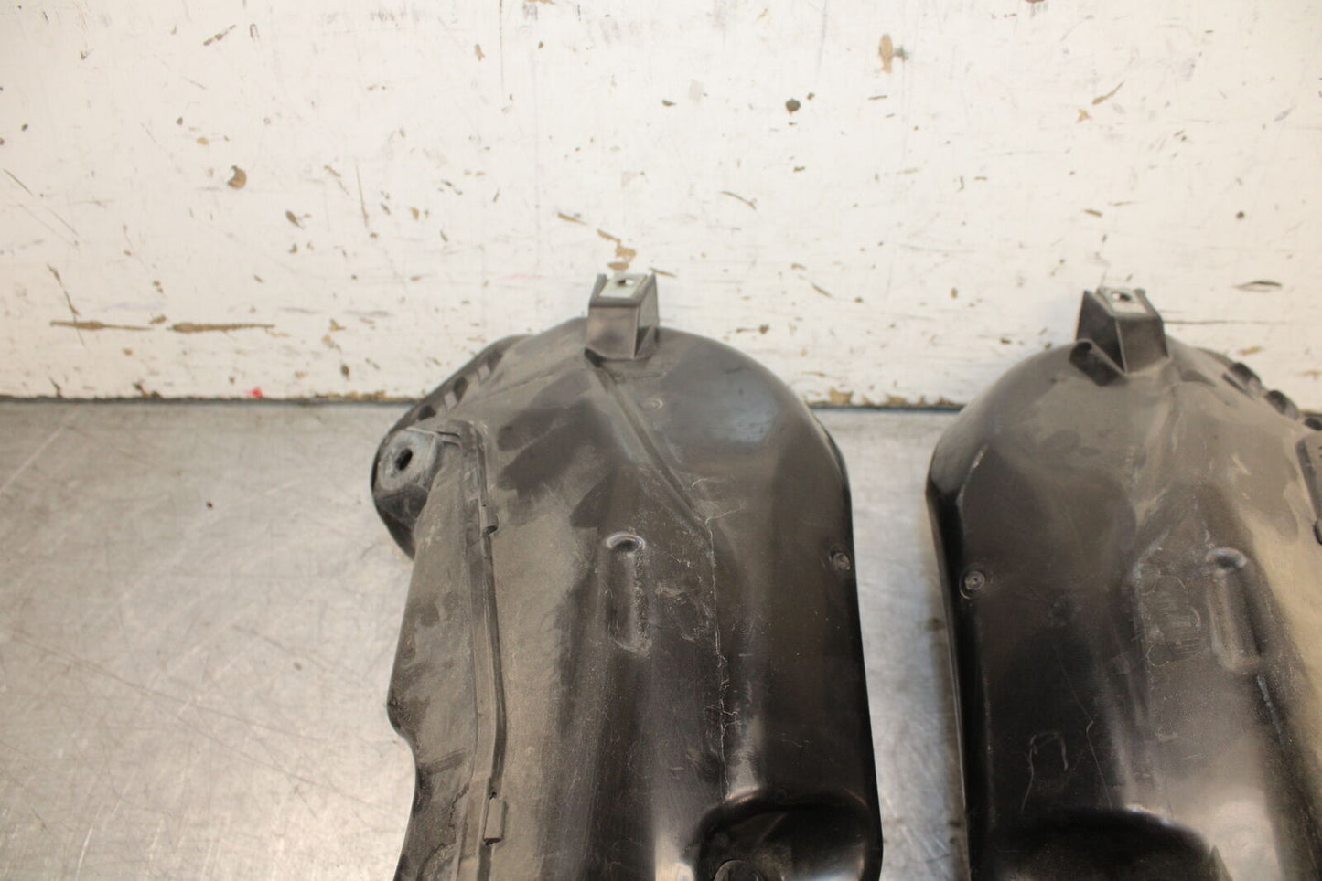 08-09 SUZUKI GSXR600 RIGHT LEFT AIR INTAKE DUCTS BB728