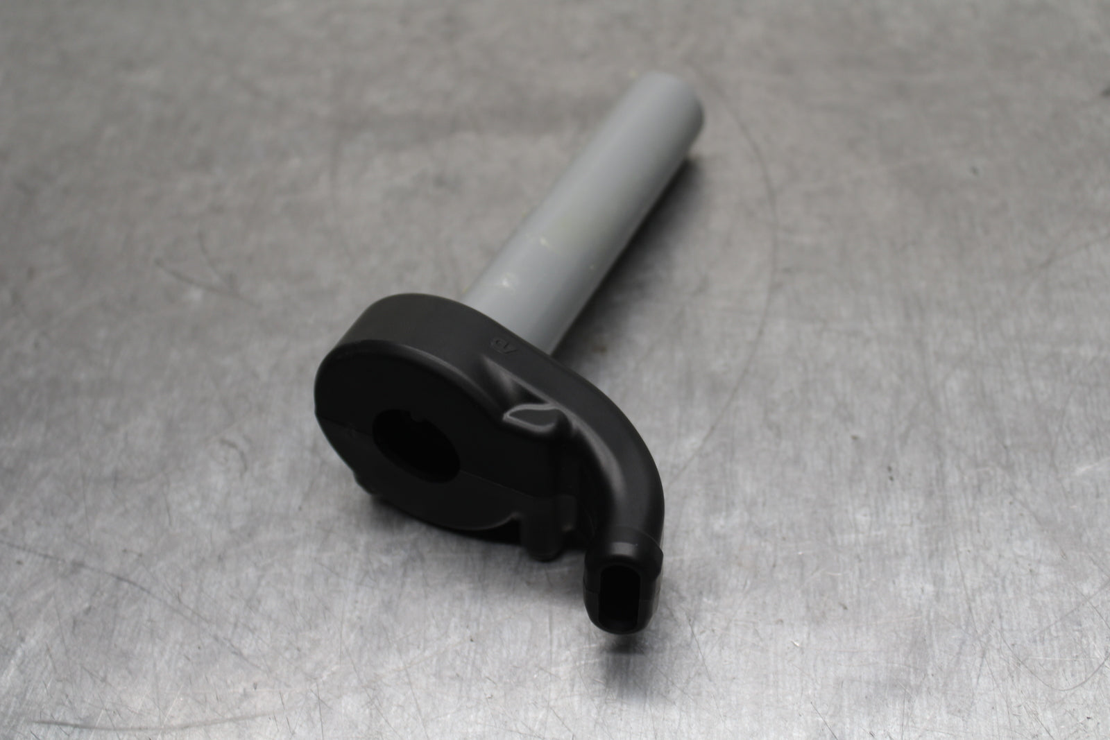 12-25 KAWASAKI NINJA ZX14R NEW!! THROTTLE CABLE LINE HOUSING GUIDE BB757