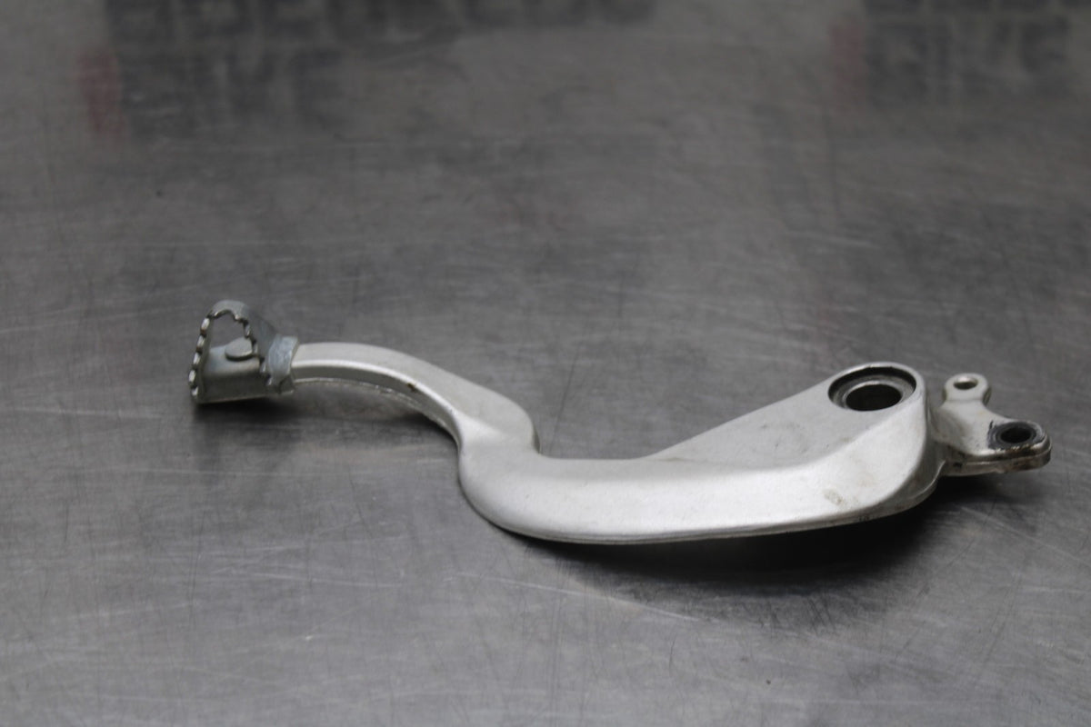 18 YAMAHA SUPER TENERE RIGHT REARSET BRAKE FOOT PEDAL BB832