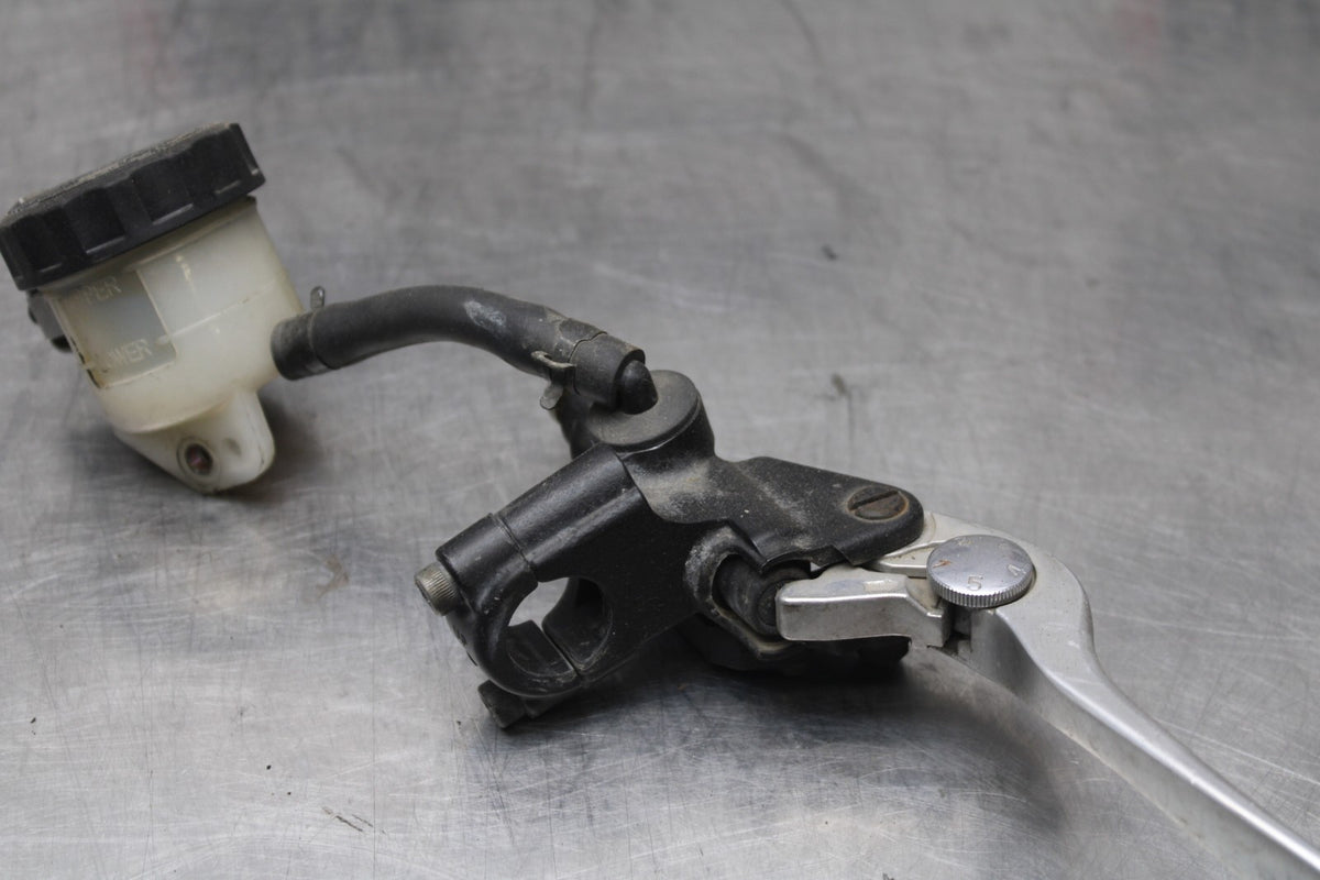 98 KAWASAKI NINJA ZX6 FRONT BRAKE MASTER CYLINDER w/ LEVER BB870