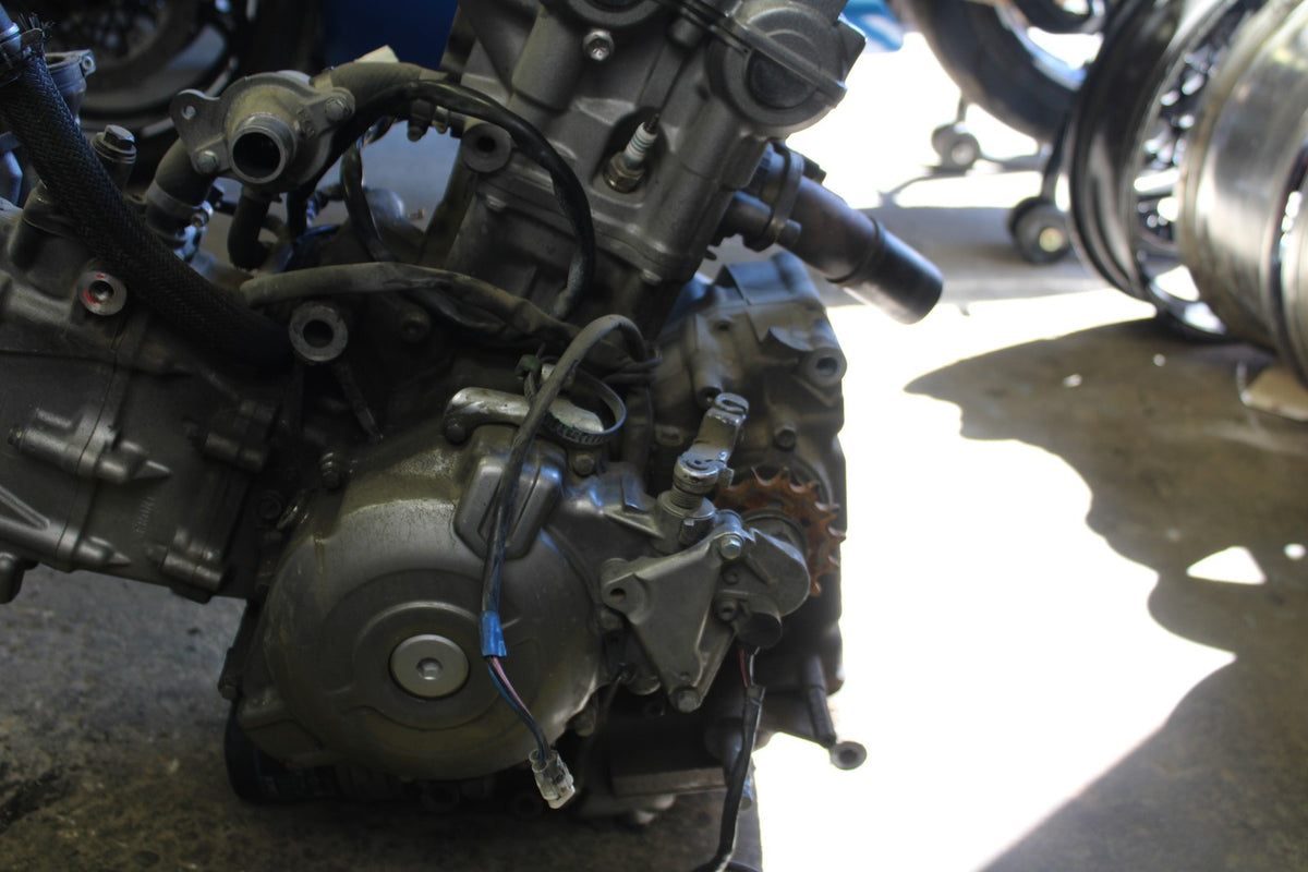 10 SUZUKI SV650 ENGINE MOTOR BB181