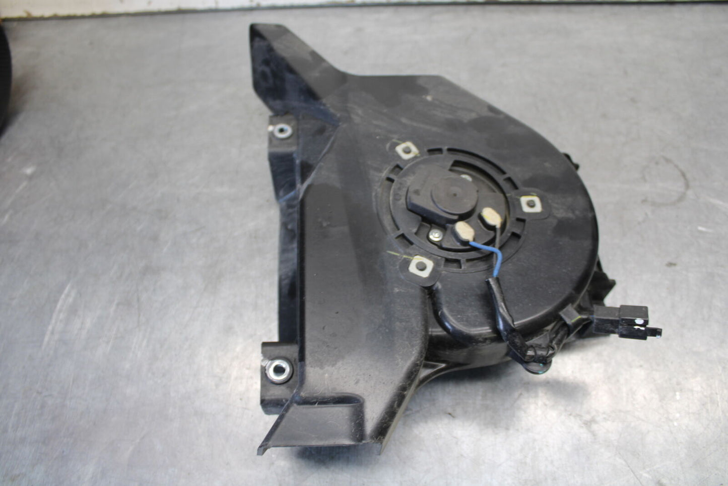 18-23 KAWASAKI NINJA 400 ENGINE RADIATOR COOLING FAN BB679