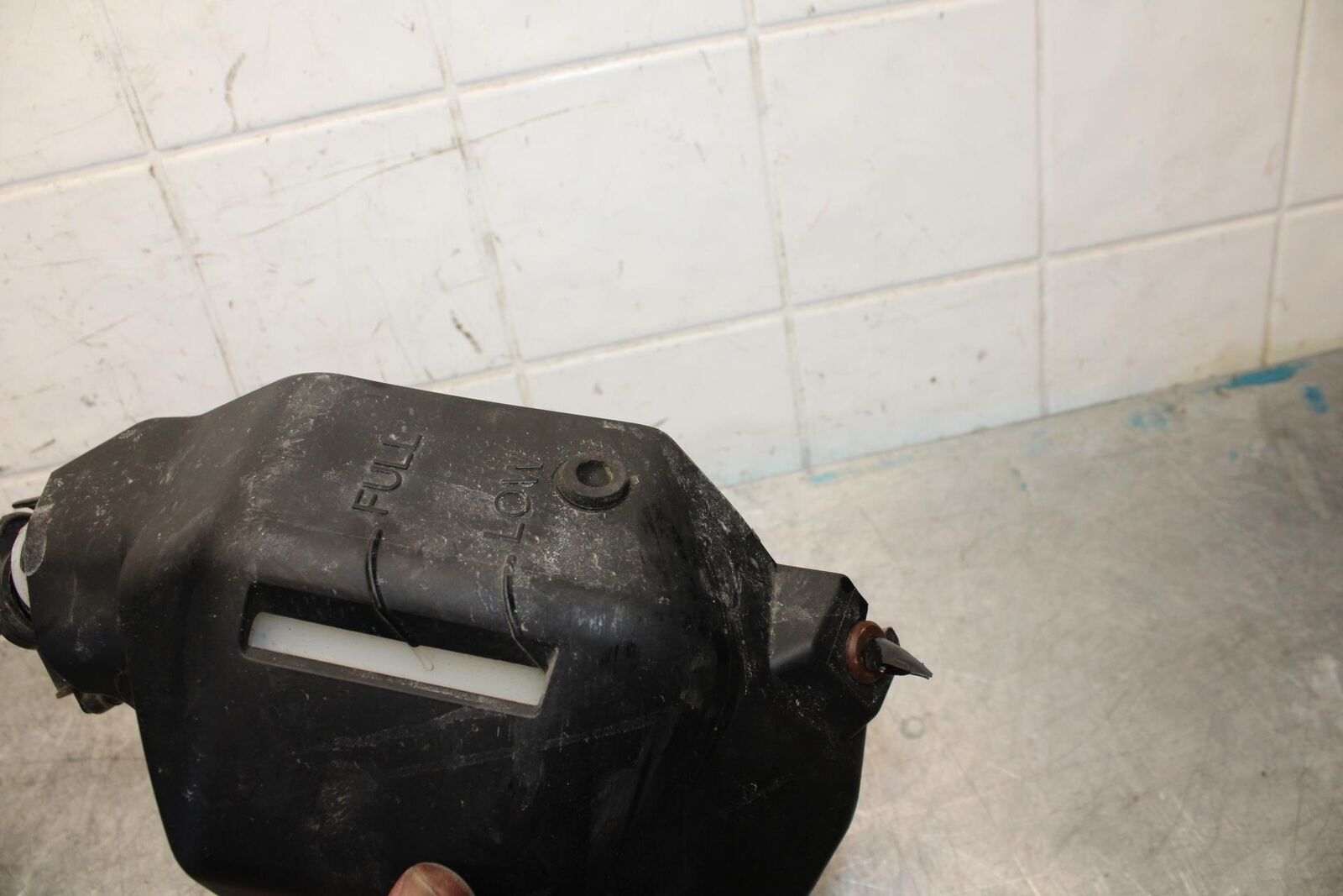2015 Yamaha FZ09 COOLANT WATER TANK RESERVOIR BOTTLE 1RC-21871-00-00 BB54