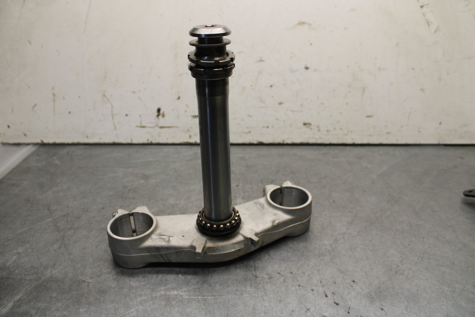 13-18 KAWASAKI NINJA ZX6R FRONT FORKS CLAMP LOWER TRIPLE TREE 44037-0136 BB666