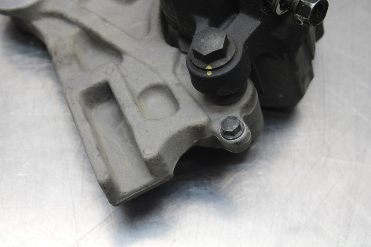 18 HONDA CB500F REAR BACK BRAKE CALIPER W MOUNT BRACKET BB861
