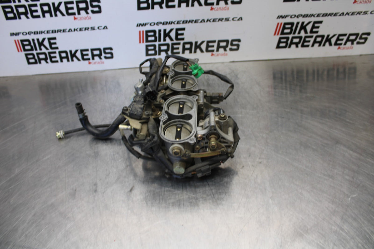 04-05 YAMAHA YZF R1 MAIN FUEL INJECTORS / THROTTLE BODIES BB173