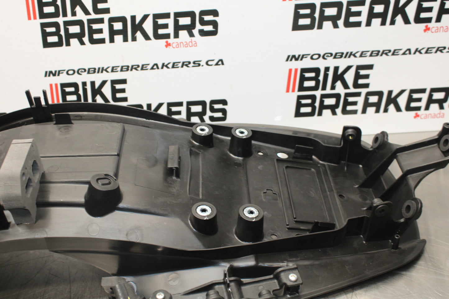 23-24 KAWASAKI NINJA ZX14R NEW!! REAR BACK TAIL UNDERTAIL FAIRING FENDER BB153