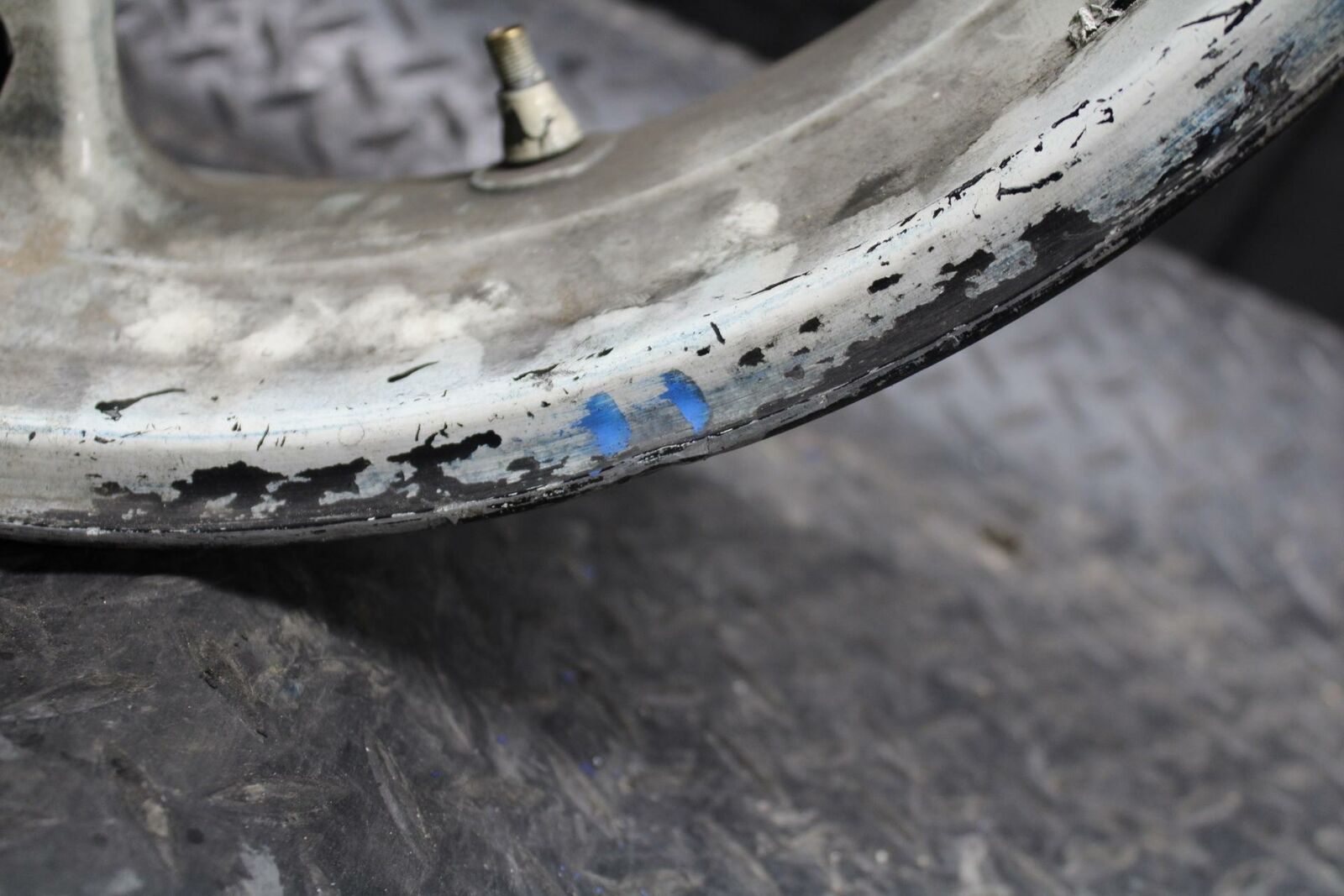08-09 SUZUKI GSXR600 REAR WHEEL BACK RIM  BB204