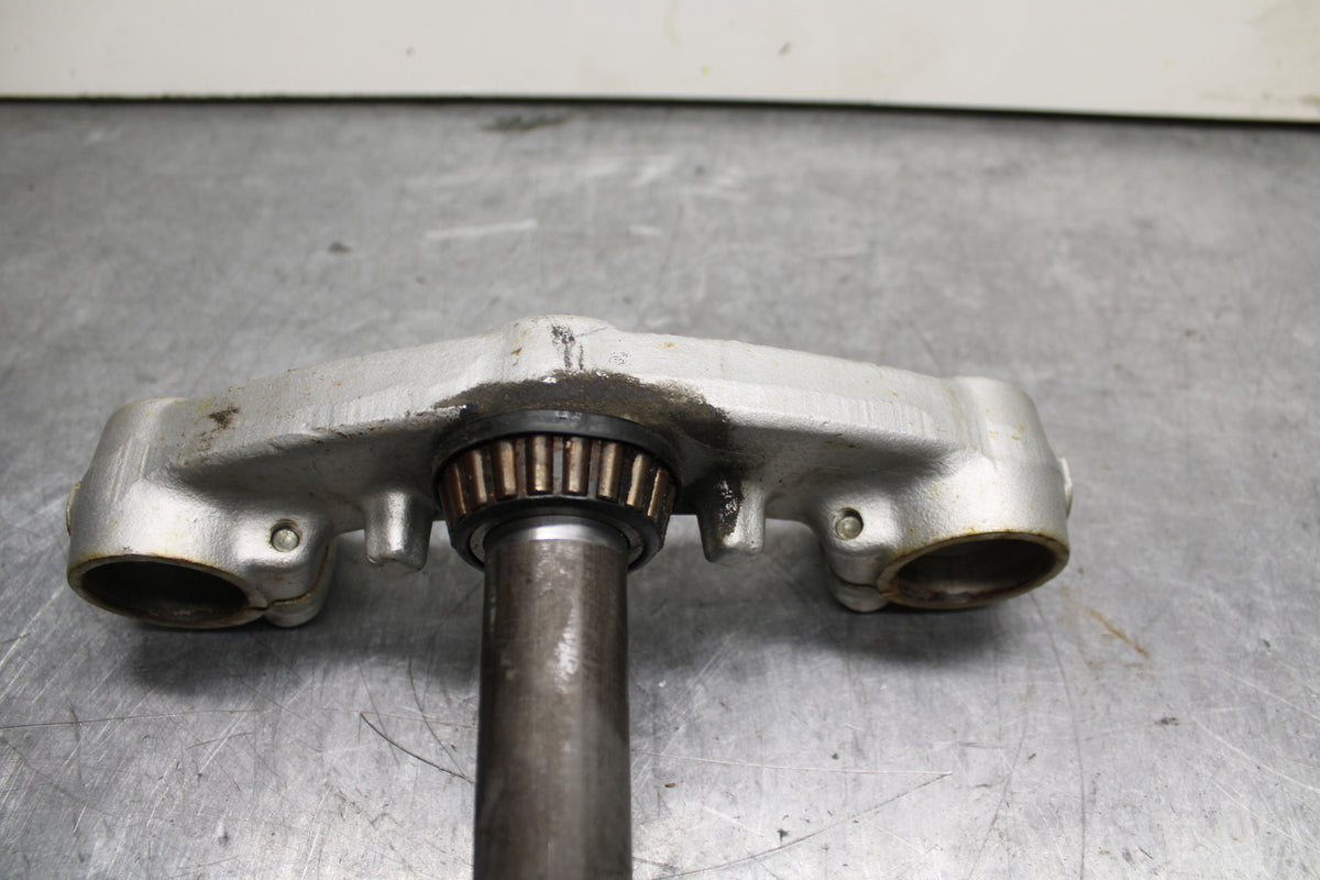 1984 Yamaha Virago 1000 FRONT FORKS CLAMP LOWER TRIPLE TREE STEM BB117
