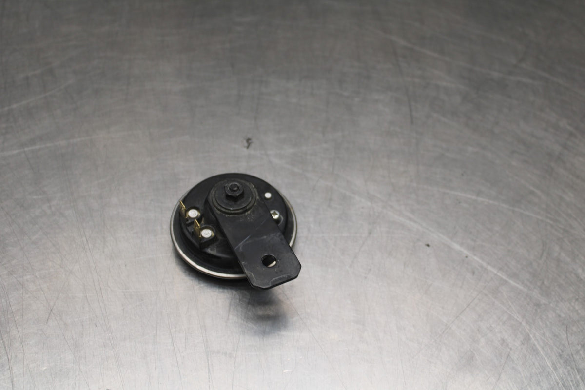 18-26 KAWASAKI Z400 HORN SIGNAL BB852