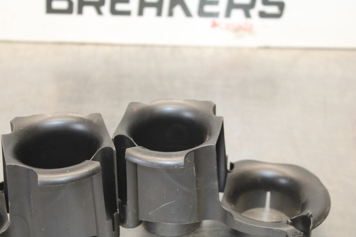 11-26 SUZUKI GSXR750 AIRBOX INTAKE VELOCITY STACKS BB882