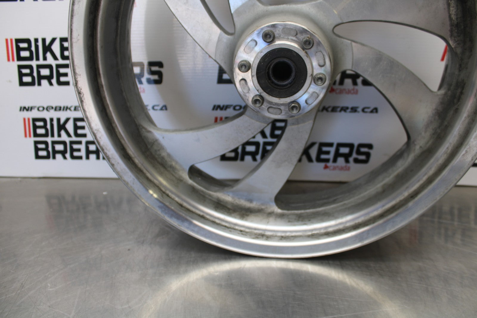 05-06 VICTORY KINGPIN DELUXE REAR WHEEL BACK RIM BB195