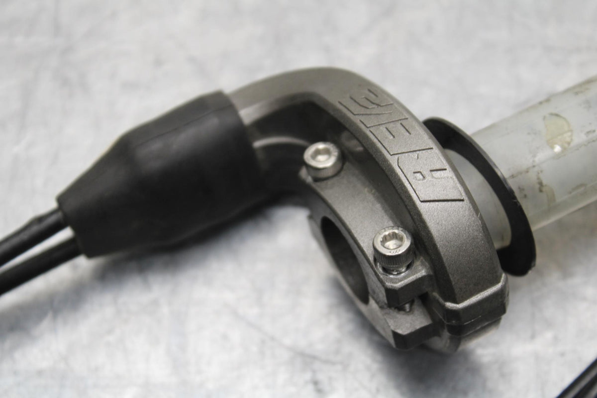 2007 Yamaha YZF R1 RIGHT THROTTLE GRIP BB575