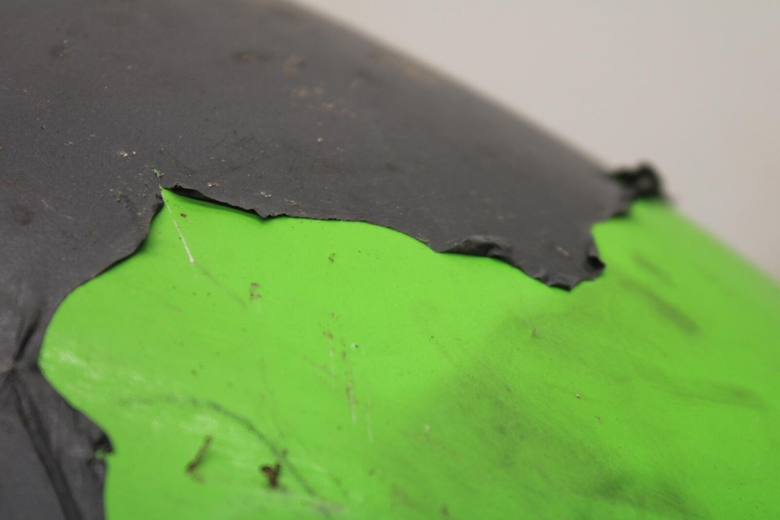 2003 Kawasaki Ninja ZX6RR ZX600K FRONT WHEEL FENDER COWL FAIRING BB602