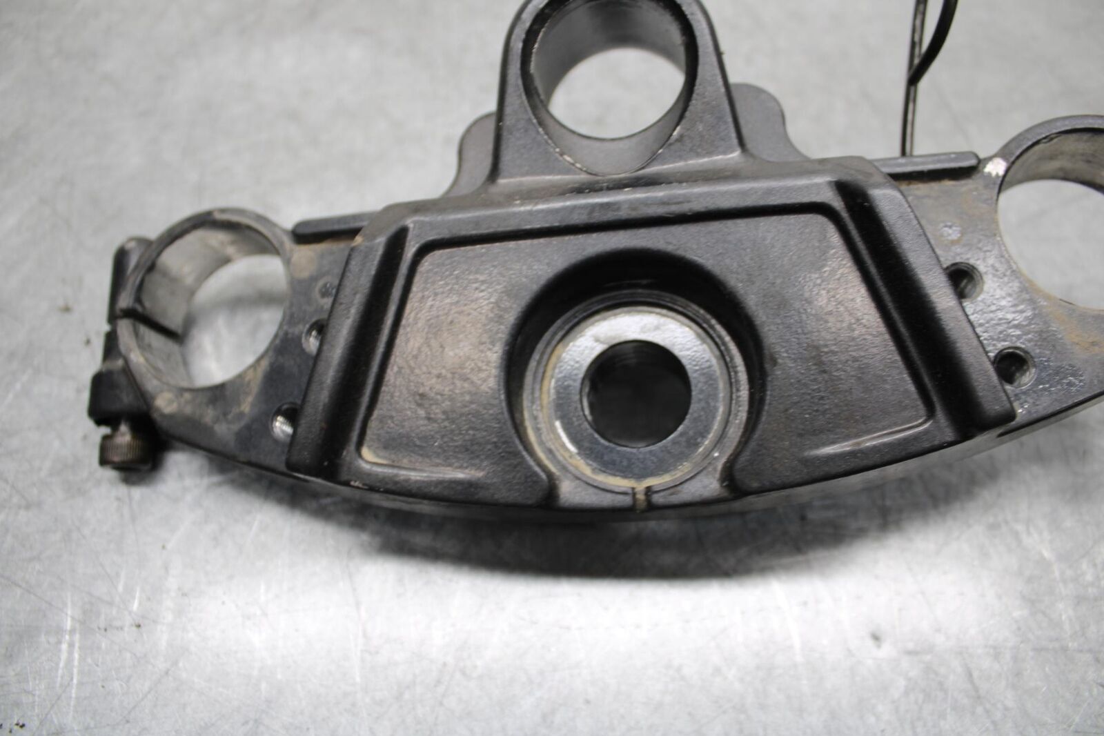 2001 Kawasaki Ninja ZX6 ZX600E FORKS UPPER TRIPLE TREE CLAMP BB547