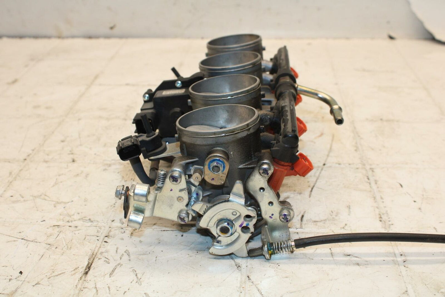 13-18 KAWASAKI NINJA ZX6R MAIN FUEL INJECTORS / THROTTLE BODIES BB409