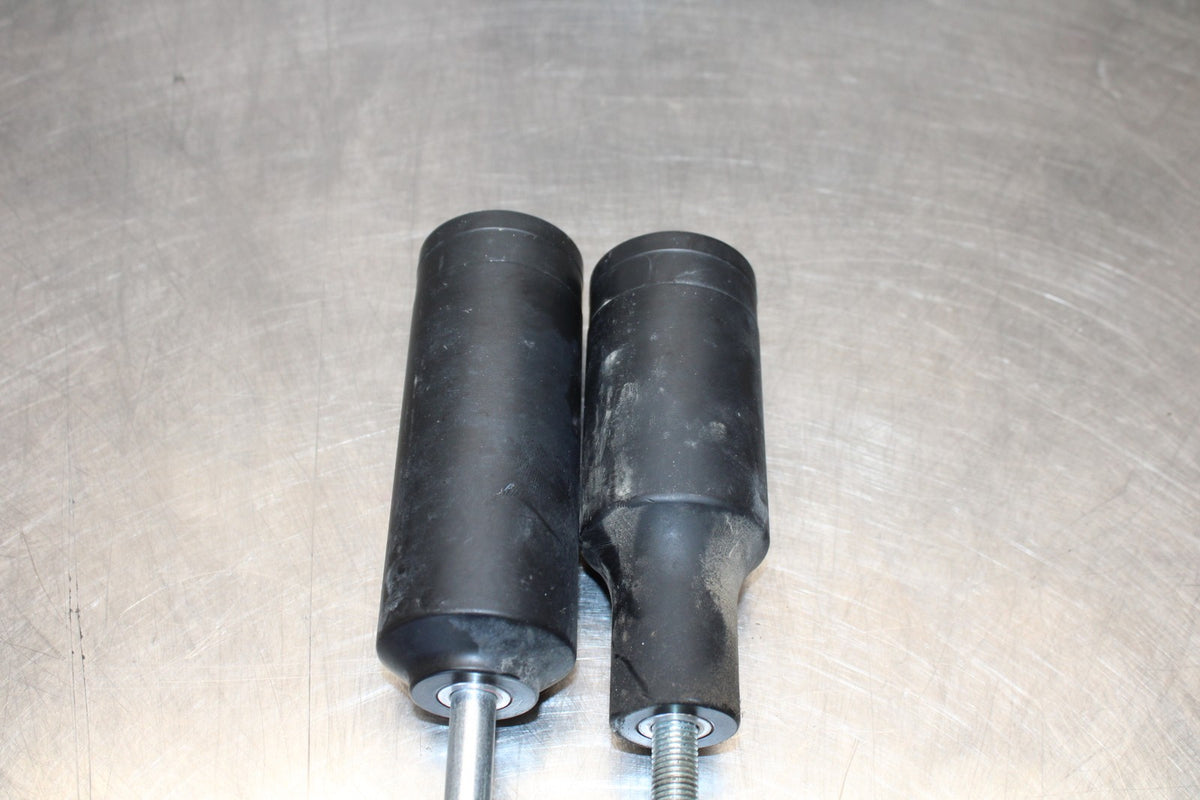 10 SUZUKI SV650 FRAME SLIDERS SET BB181