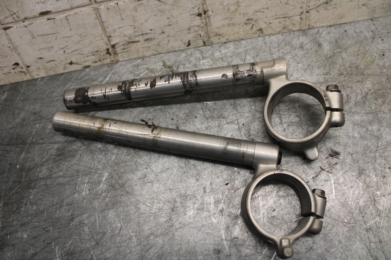 2007 Suzuki GSXR600 LEFT RIGHT CLIP ON ONS HANDLEBARS PAIR SET 56111-01H00 BB540