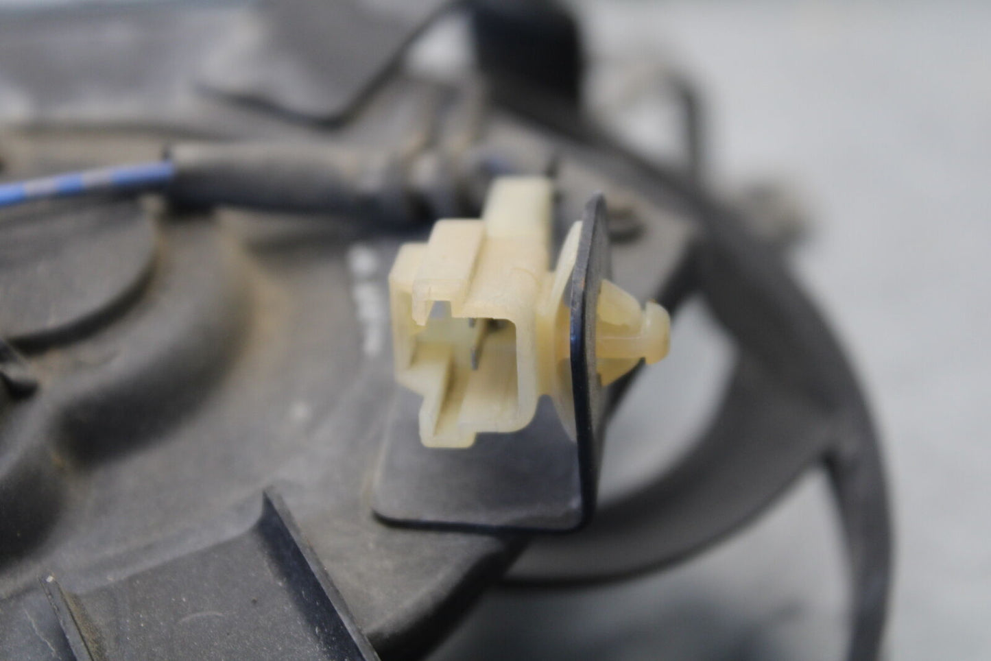 05-06 SUZUKI GSXR1000 ENGINE RADIATOR COOLING FAN 17800-41G00 BB663