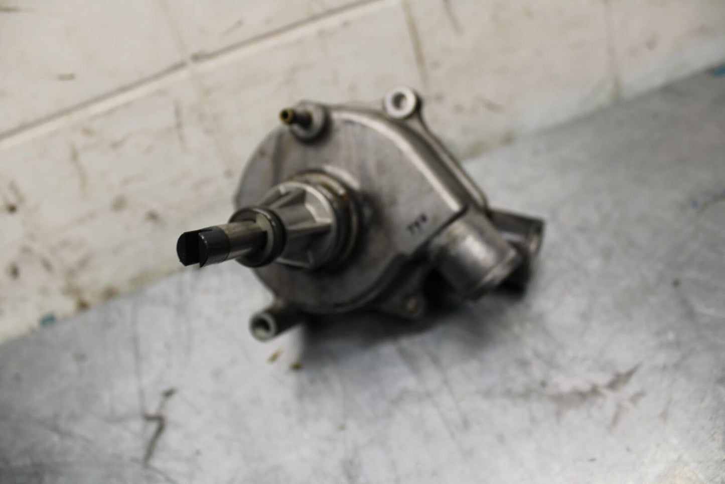 06-11 KAWASAKI  ZX-14R ENGINE WATER COOLANT PUMP  BB478