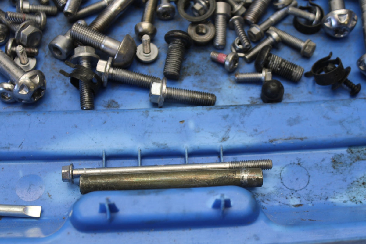 20 TRIUMPH STREET TRIPLE 765 MOUNTING BOLTS HARDWARE SCREWS BB864