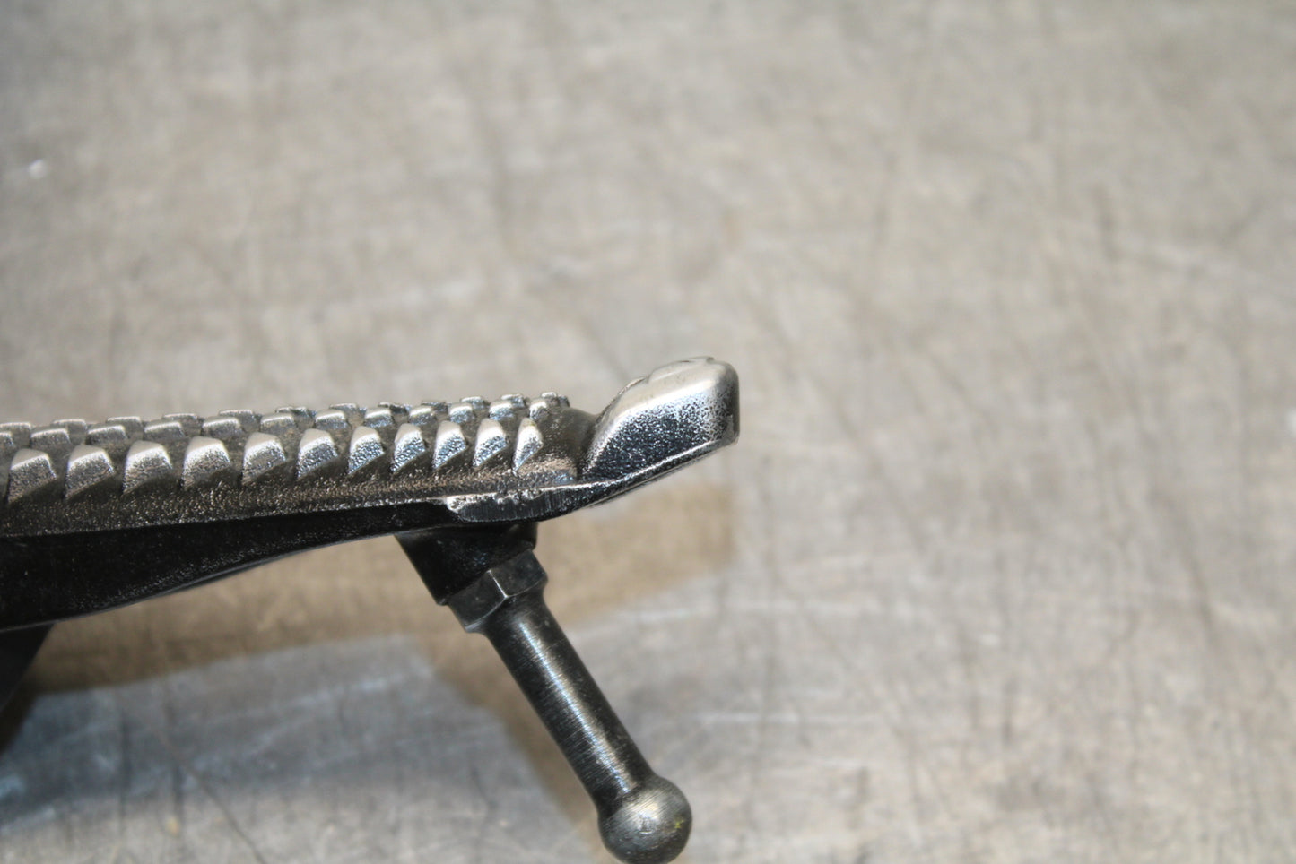 13-17 KAWASAKI NINJA ZX6R ZX636E LEFT REARSET REAR SET DRIVER FOOT PEG BB735