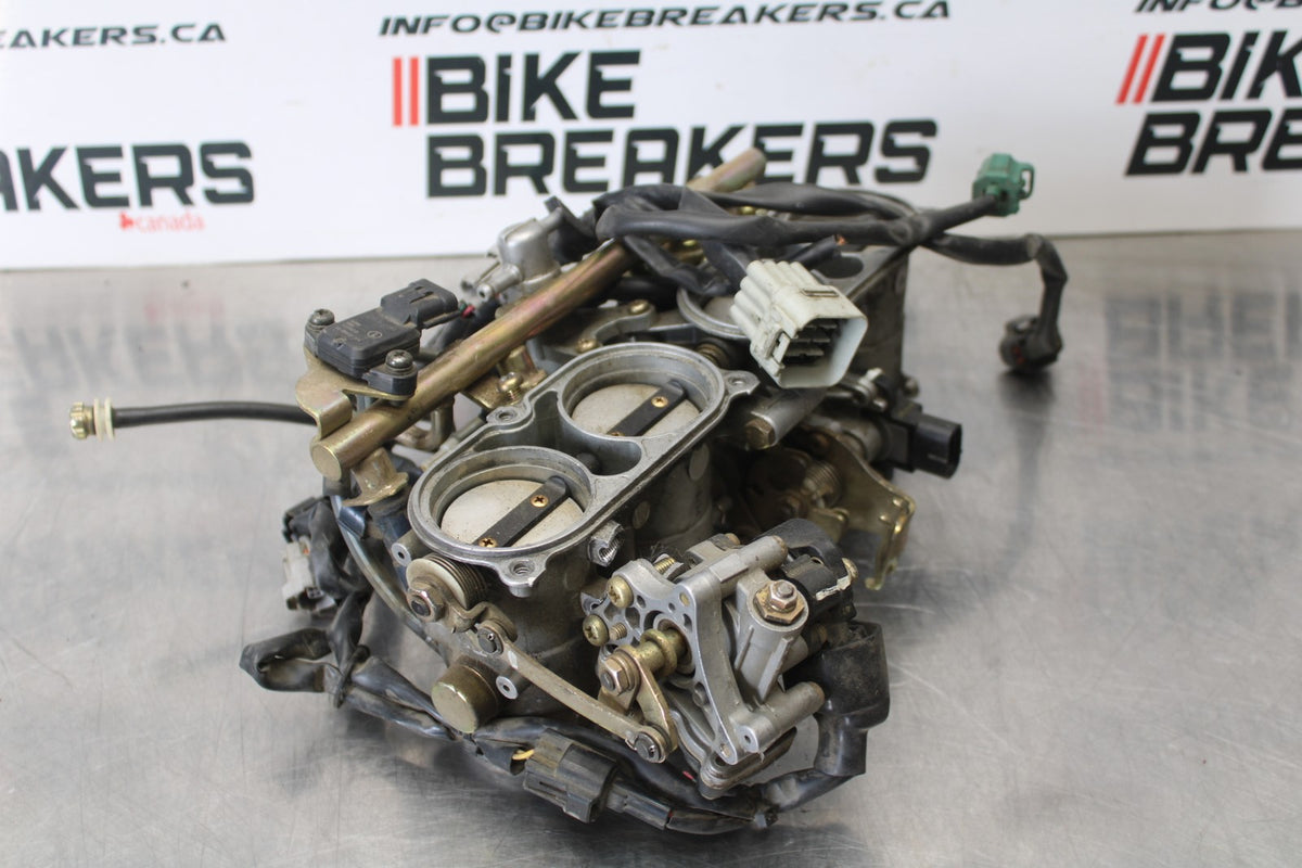 04-06 YAMAHA YZF R1 MAIN FUEL INJECTORS / THROTTLE BODIES BB432