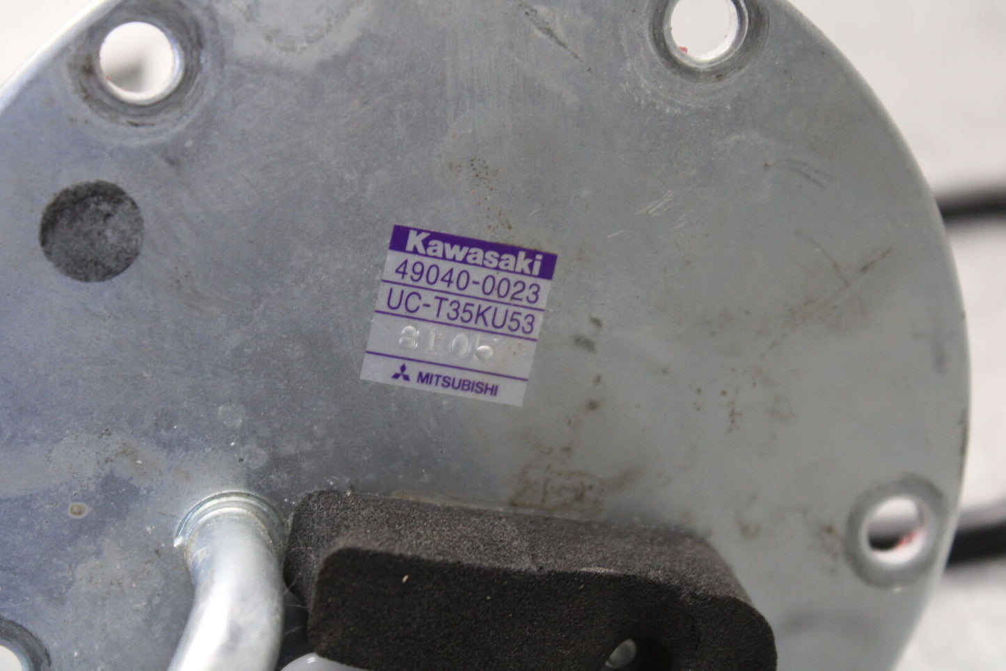 13-18 KAWASAKI NINJA ZX6R FUEL PUMP GAS PETROL SENDER UNIT 49040-0023 BB666