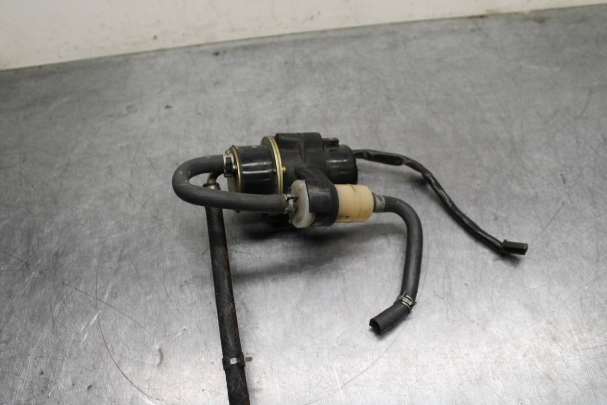 00-01 YAMAHA YZF R1 FUEL PUMP GAS PETROL SENDER UNIT BB755