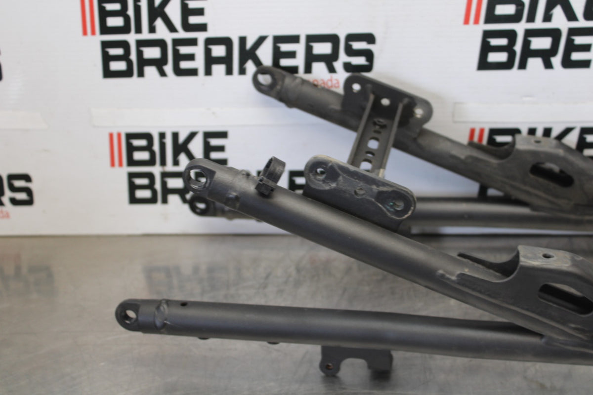 15-17 YAMAHA FJ09 REAR SUBFRAME BACK SUB FRAME BB906
